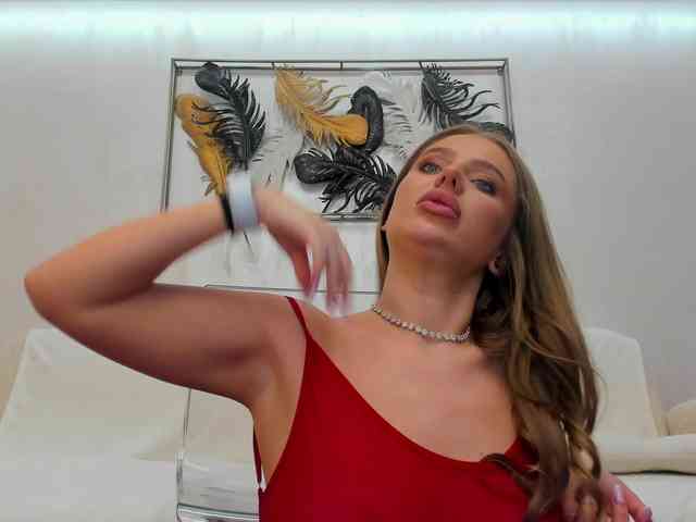 VikaFever webcam