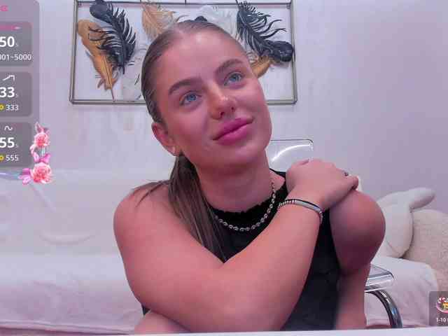VikaFever webcam