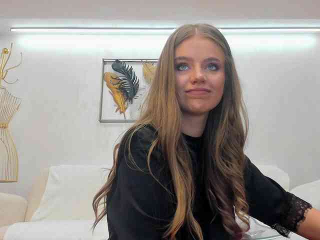 VikaFever webcam