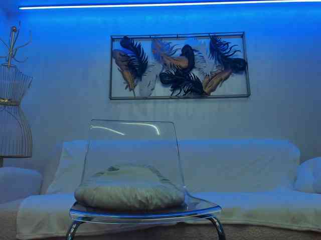 VikaFever webcam
