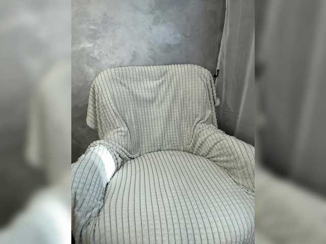 Accedi alla chat con il nickname Viki-05 Viki-05