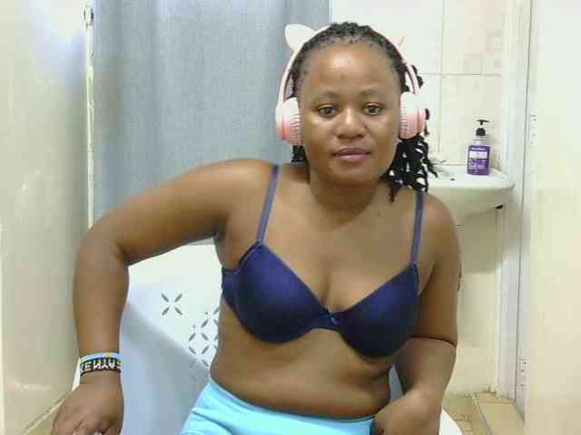 SweetLahika webcam
