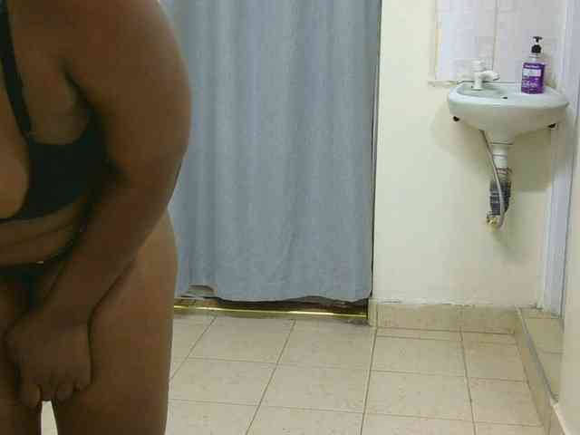 SweetLahika webcam