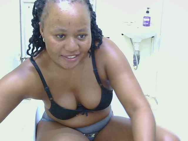SweetLahika webcam