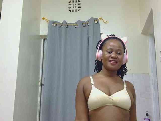 SweetLahika webcam