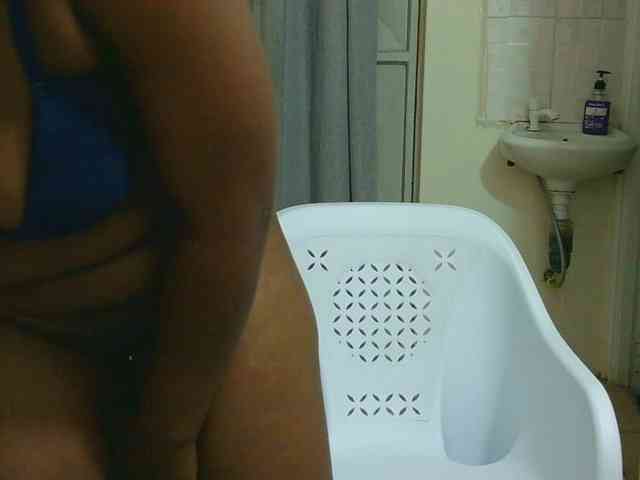 SweetLahika webcam