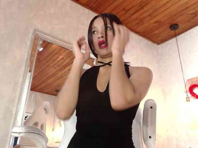 roxxanavelmont1 webcam