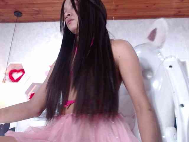 roxxanavelmont1 webcam