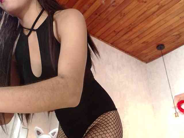 roxxanavelmont1 webcam