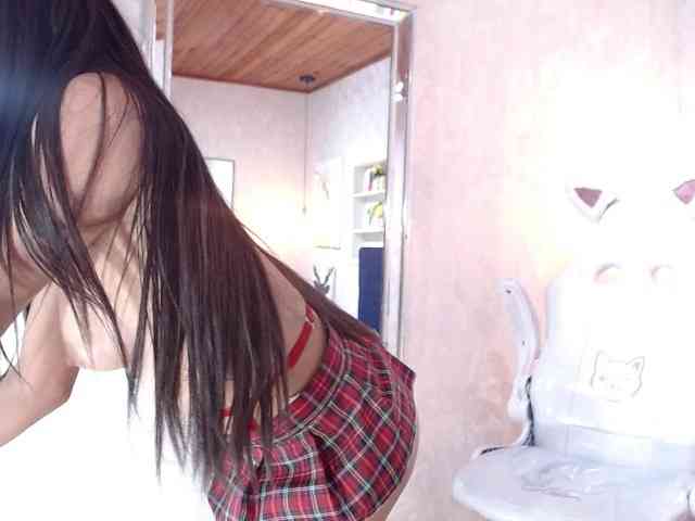 roxxanavelmont1 webcam