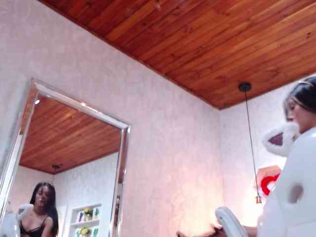 roxxanavelmont1 webcam