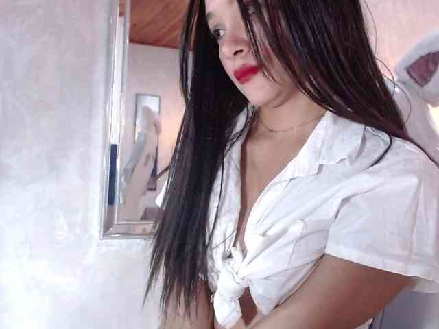 roxxanavelmont1 webcam