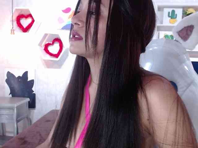 roxxanavelmont1 webcam