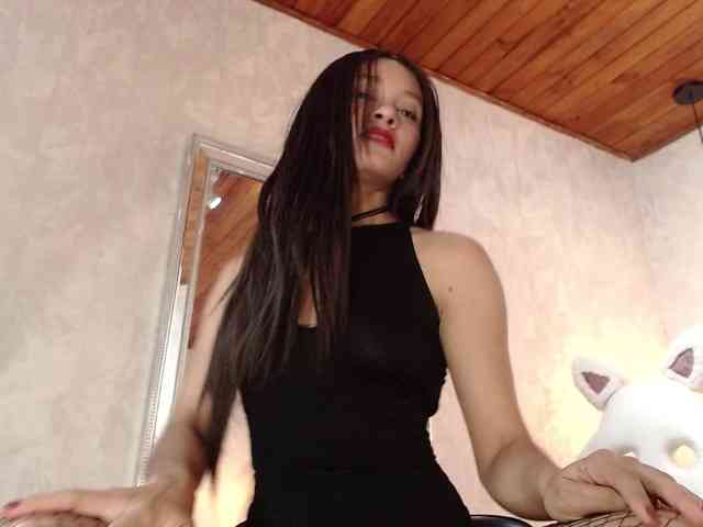 roxxanavelmont1 webcam