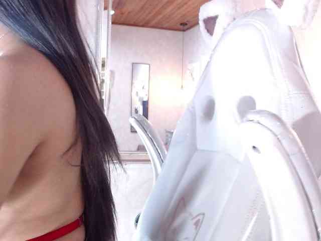 roxxanavelmont1 webcam