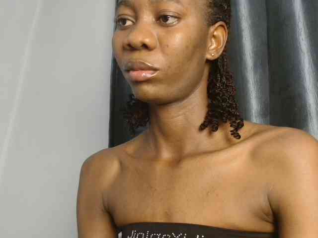 Sweetpussy135 webcam