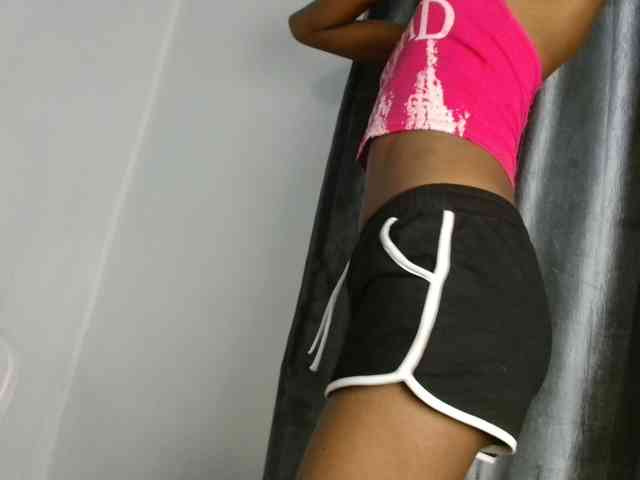 Sweetpussy135 webcam