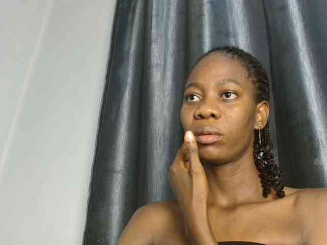 Sweetpussy135 webcam