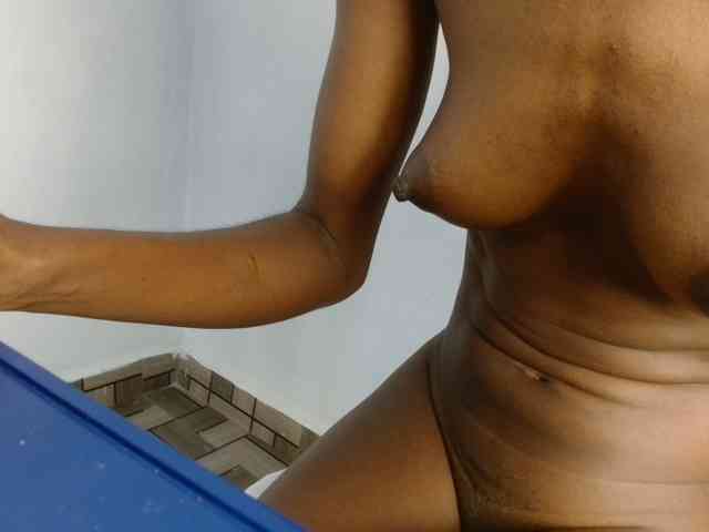 Sweetpussy135 webcam