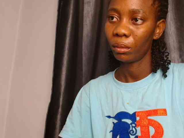 Sweetpussy135 webcam