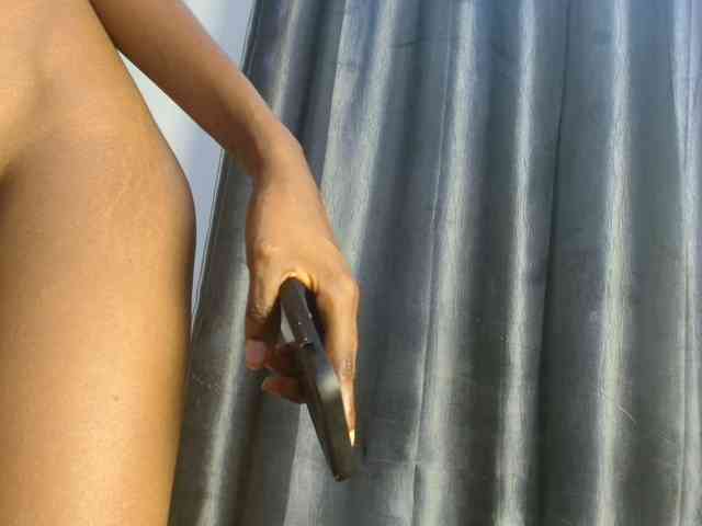 Sweetpussy135 webcam