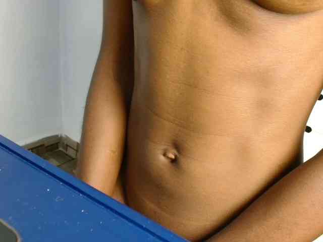 Sweetpussy135 webcam