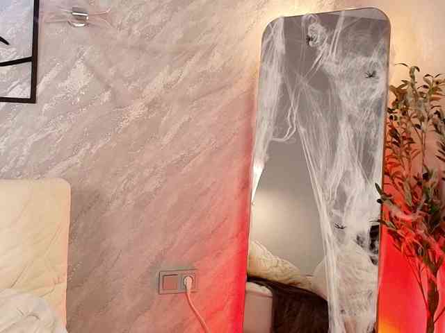 LiandraNelson webcam