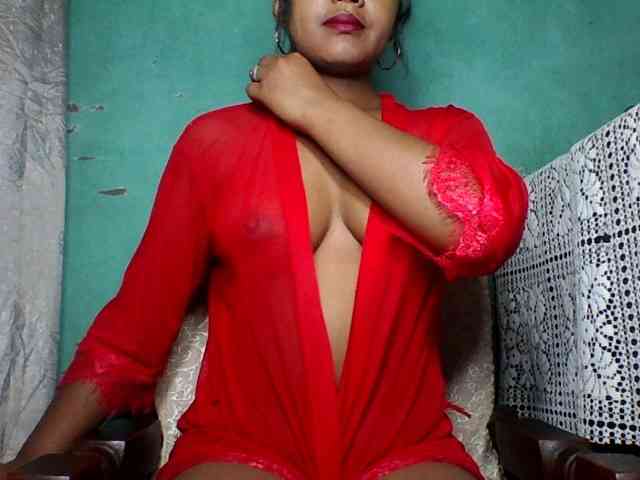 justine33 webcam