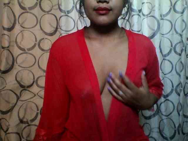 justine33 webcam
