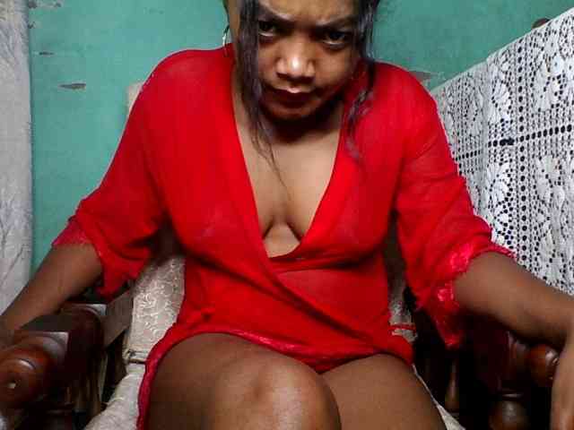 justine33 webcam