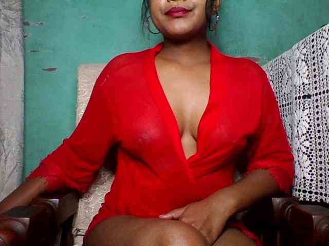 justine33 webcam