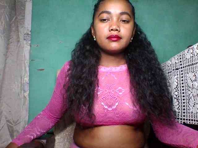 justine33 webcam