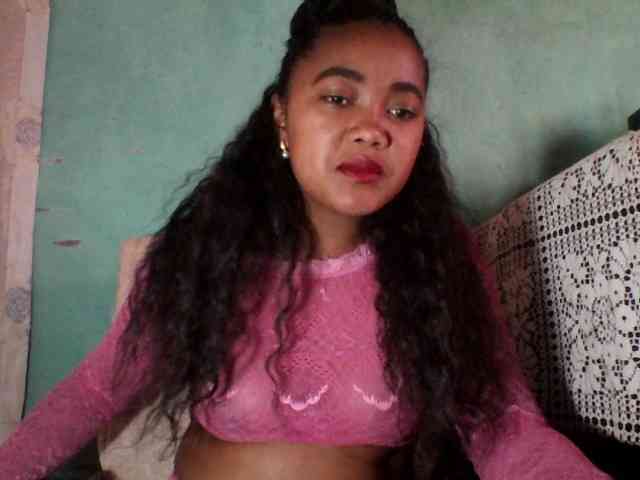 justine33 webcam