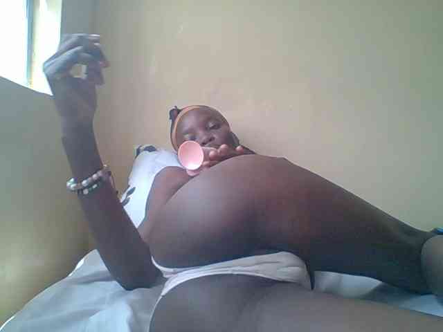 sweet-yummy-gurl webcam