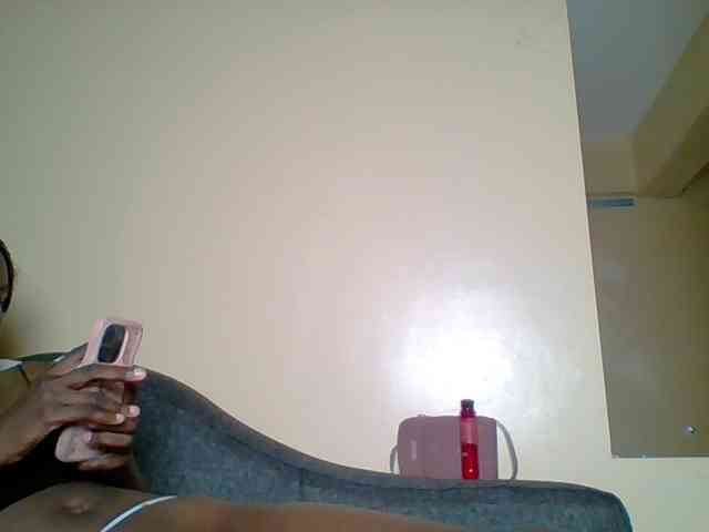 sweet-yummy-gurl webcam