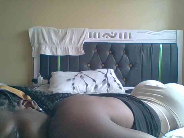 sweet-yummy-gurl webcam