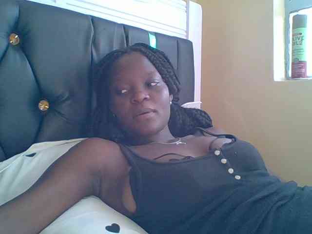 sweet-yummy-gurl webcam