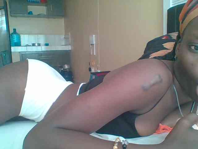 sweet-yummy-gurl webcam