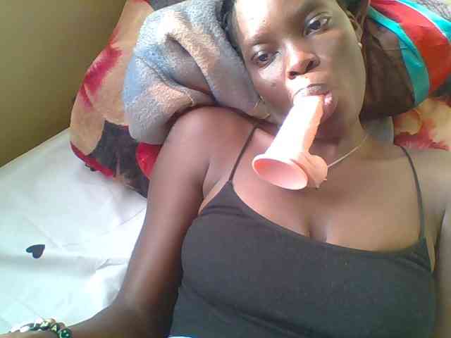 sweet-yummy-gurl webcam