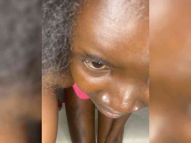 Ebonymistress webcam