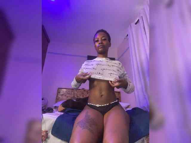 SplasherQueen webcam