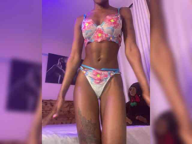 SplasherQueen webcam