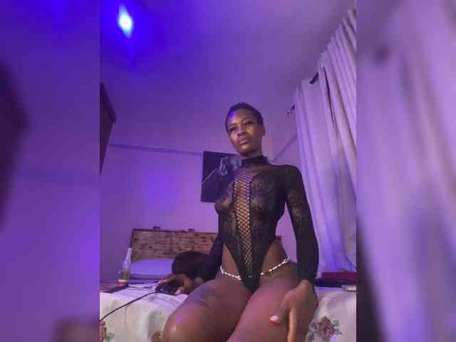SplasherQueen webcam