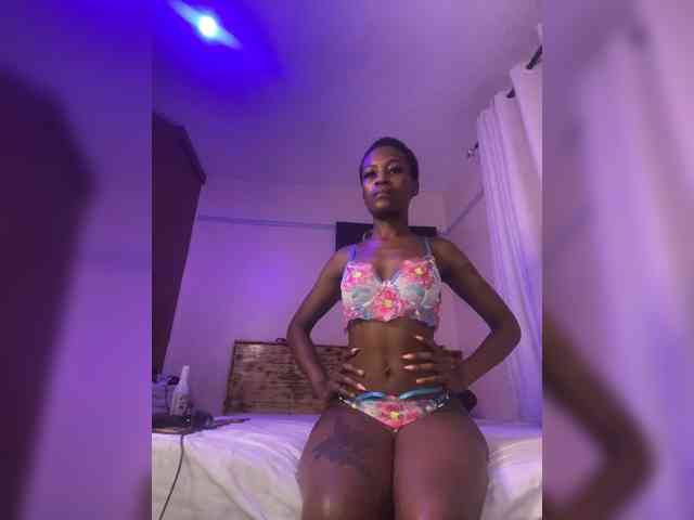 SplasherQueen webcam