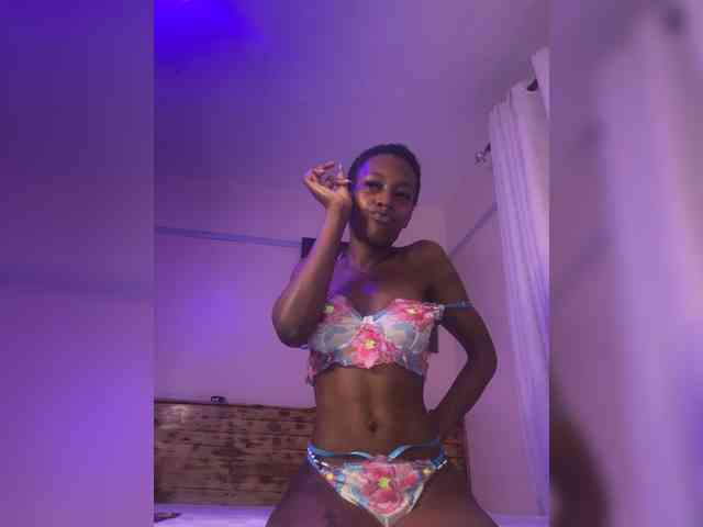 SplasherQueen webcam