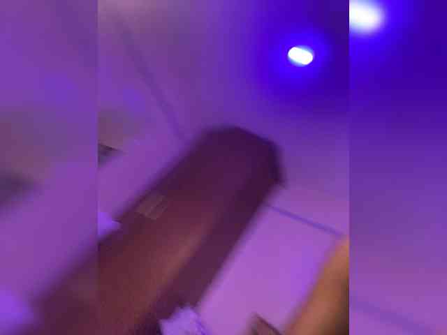 SplasherQueen webcam