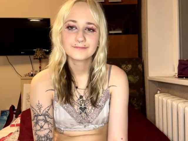 MaryjaneMacdougal webcam