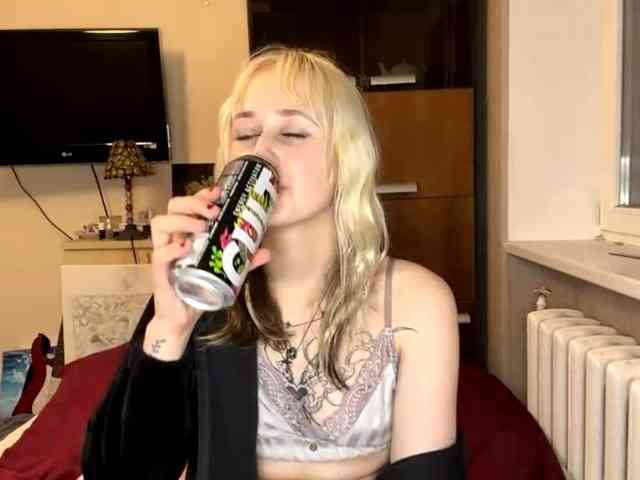 MaryjaneMacdougal webcam