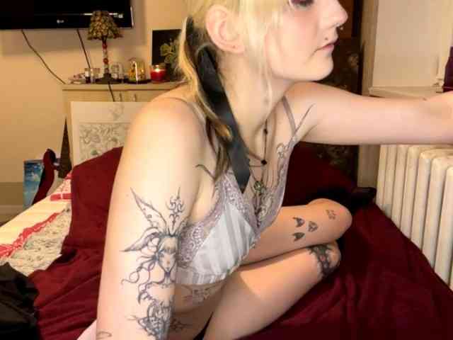 MaryjaneMacdougal webcam