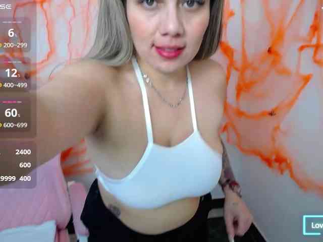 Isabella-wish1 webcam